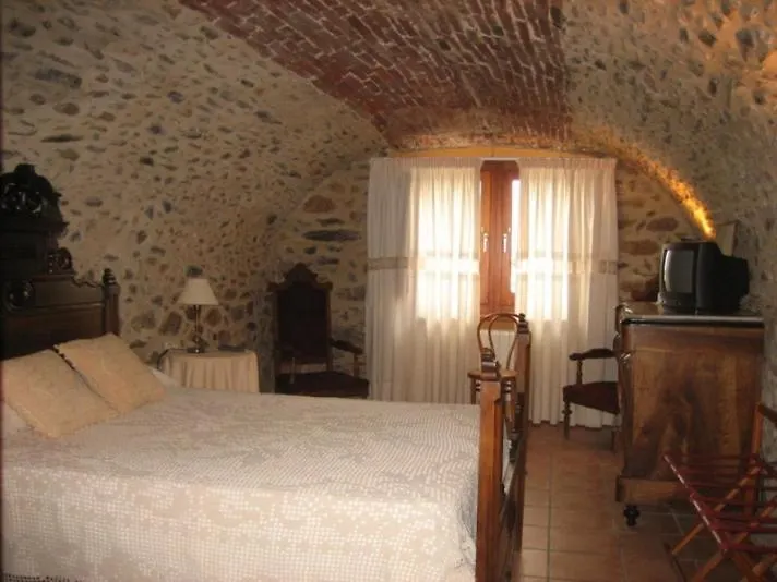 Can Garriga II I III Apartment Garriguella Spain